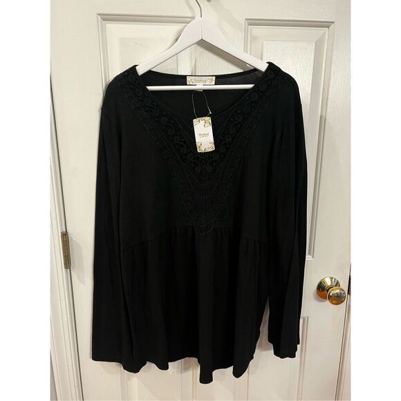 Weekend by Suzanne Betro Black Knit Crochet Front Long Sleeve Babydoll Too sz 2X - Picture 2 of 8